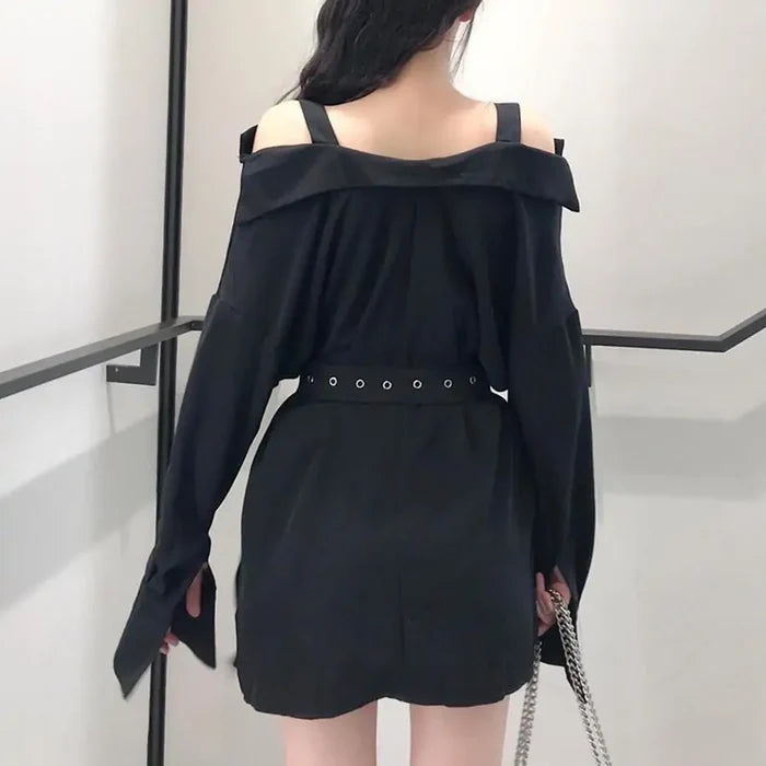Chic Belt Accentuates Elegant Timeless Silhouette Rieworkes