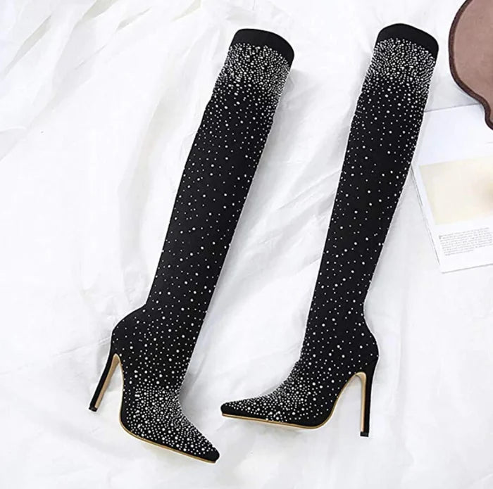 Black / 35