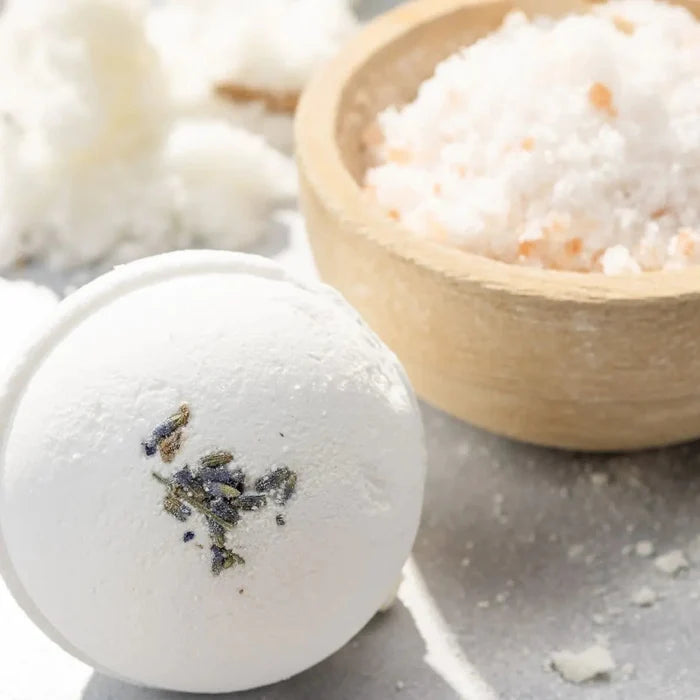 Fizzes for your Bath and Shower - 3 Bath bombs and 8 shower steamers Rieworkes