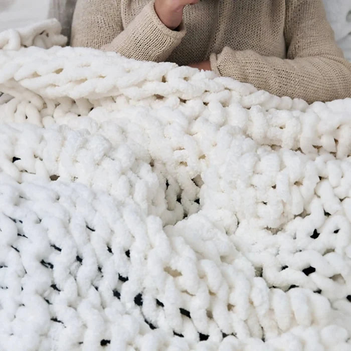 Knitted Throw Blanket Rieworkes
