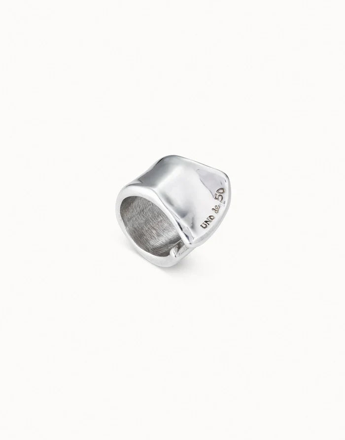 Large open ring