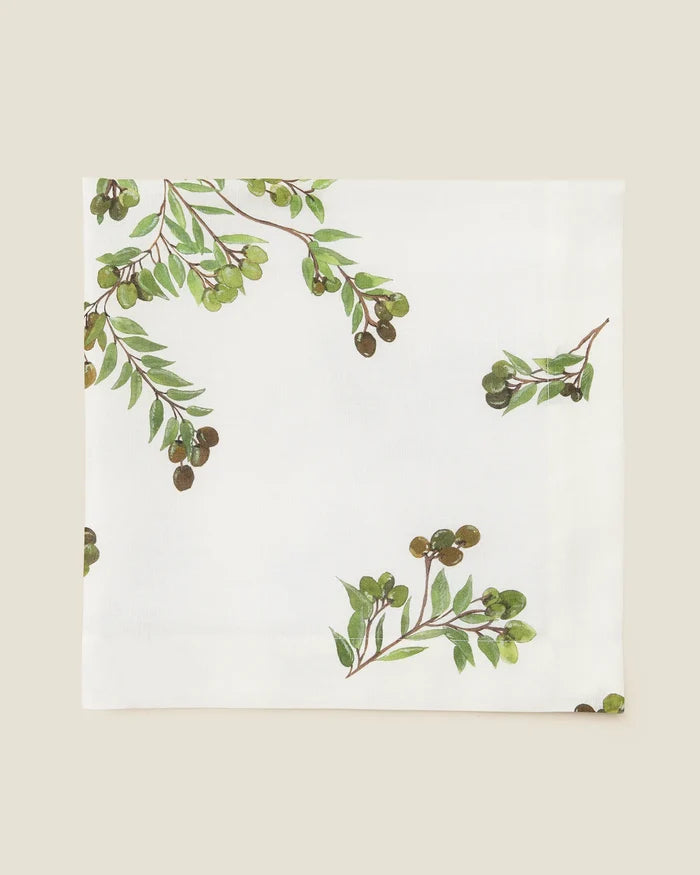 Oliva dinner napkin folded