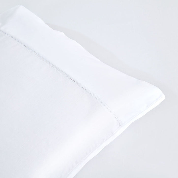 PILLOW CASES / PRISTINE / QUEEN