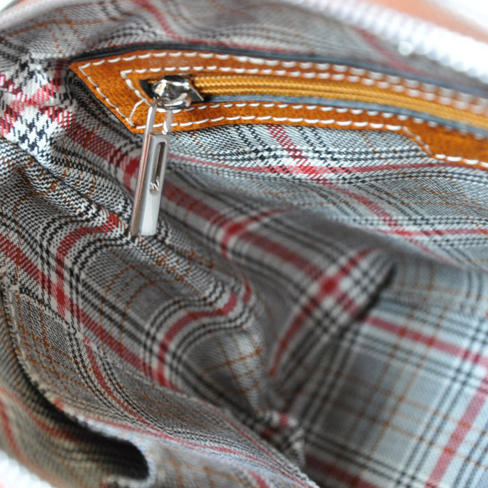 Pratesi Versilia Small Handbag in genuine Italian leather - Vegetable Tanned Italian Leather Brown