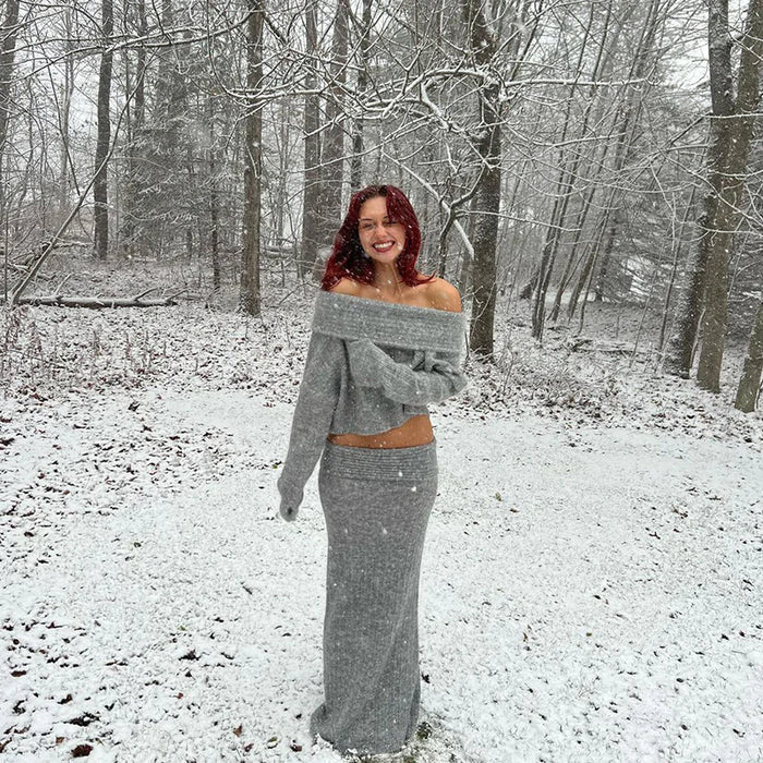 Trendy Off-Shoulder Top: Loose Fit with Extra-Long Sleeves for Women Rieworkes