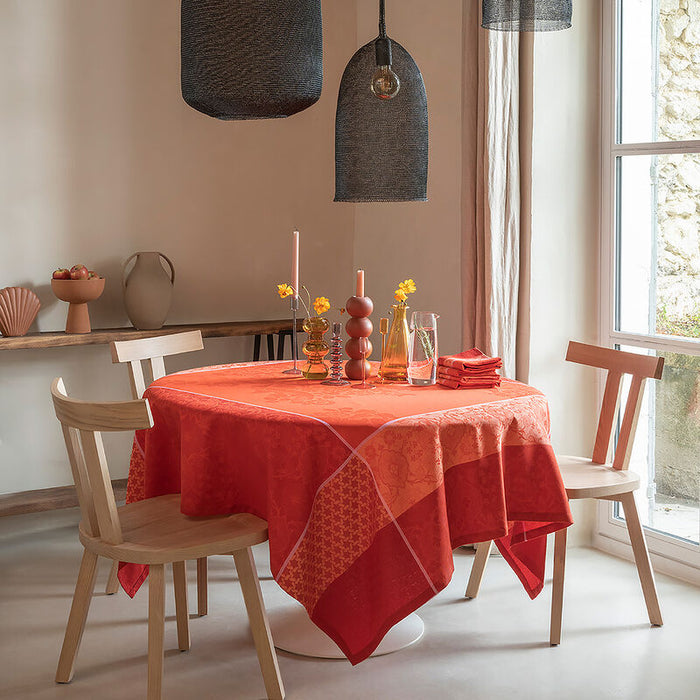 COQUELICOT RED / TABLECLOTH / 69x69"